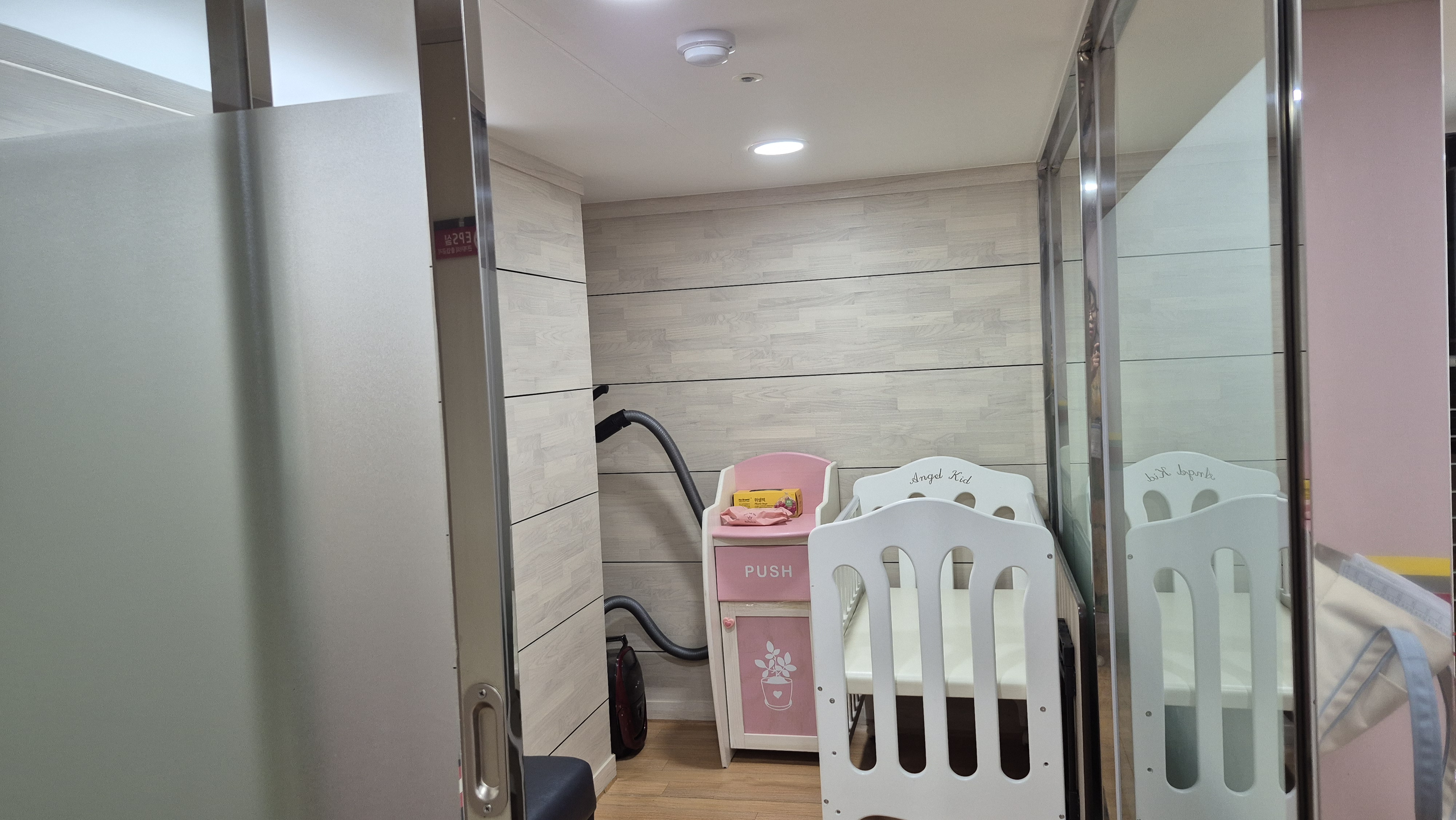 수유시설 대표사진(선택된사진)